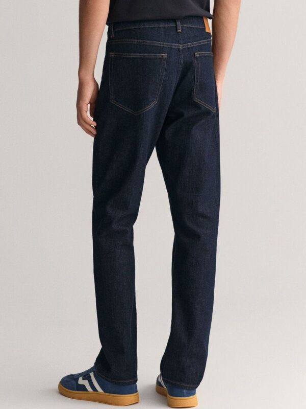 GANT GAN Men Washed Regular Fit Mid-Rise Jeans - Image 3
