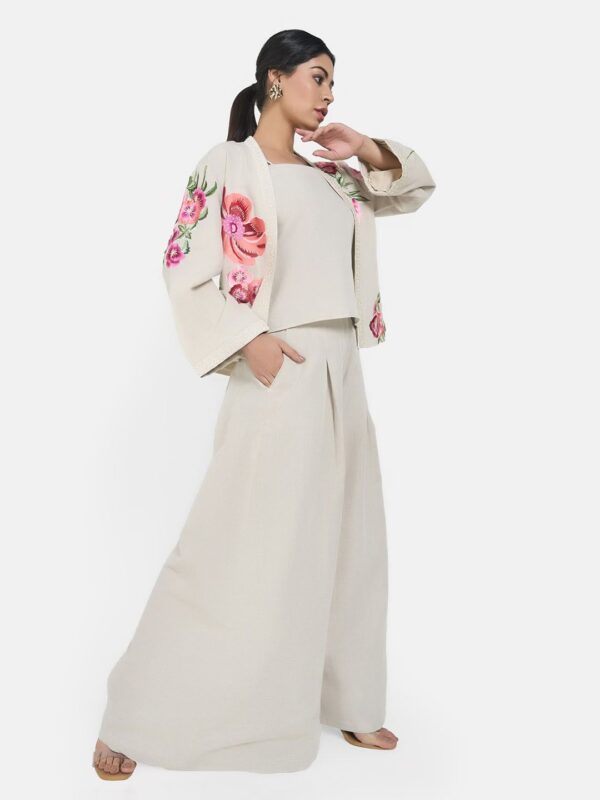 BETRUE Women Floral Linen Tailored Jacket with Embroidered - Image 2